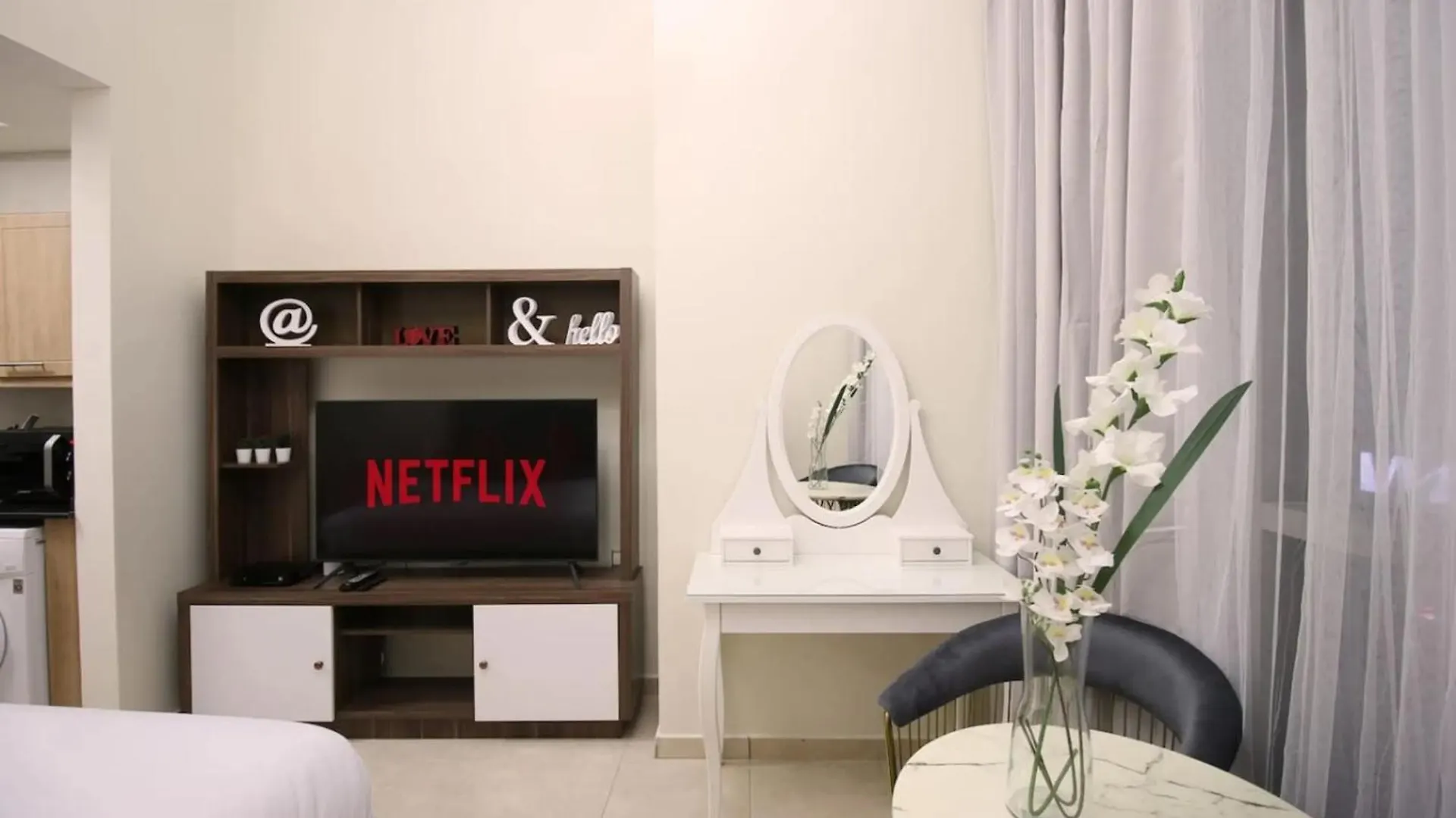 Studio In Dubai Marina By Beach & Metro - Z313 Apartment