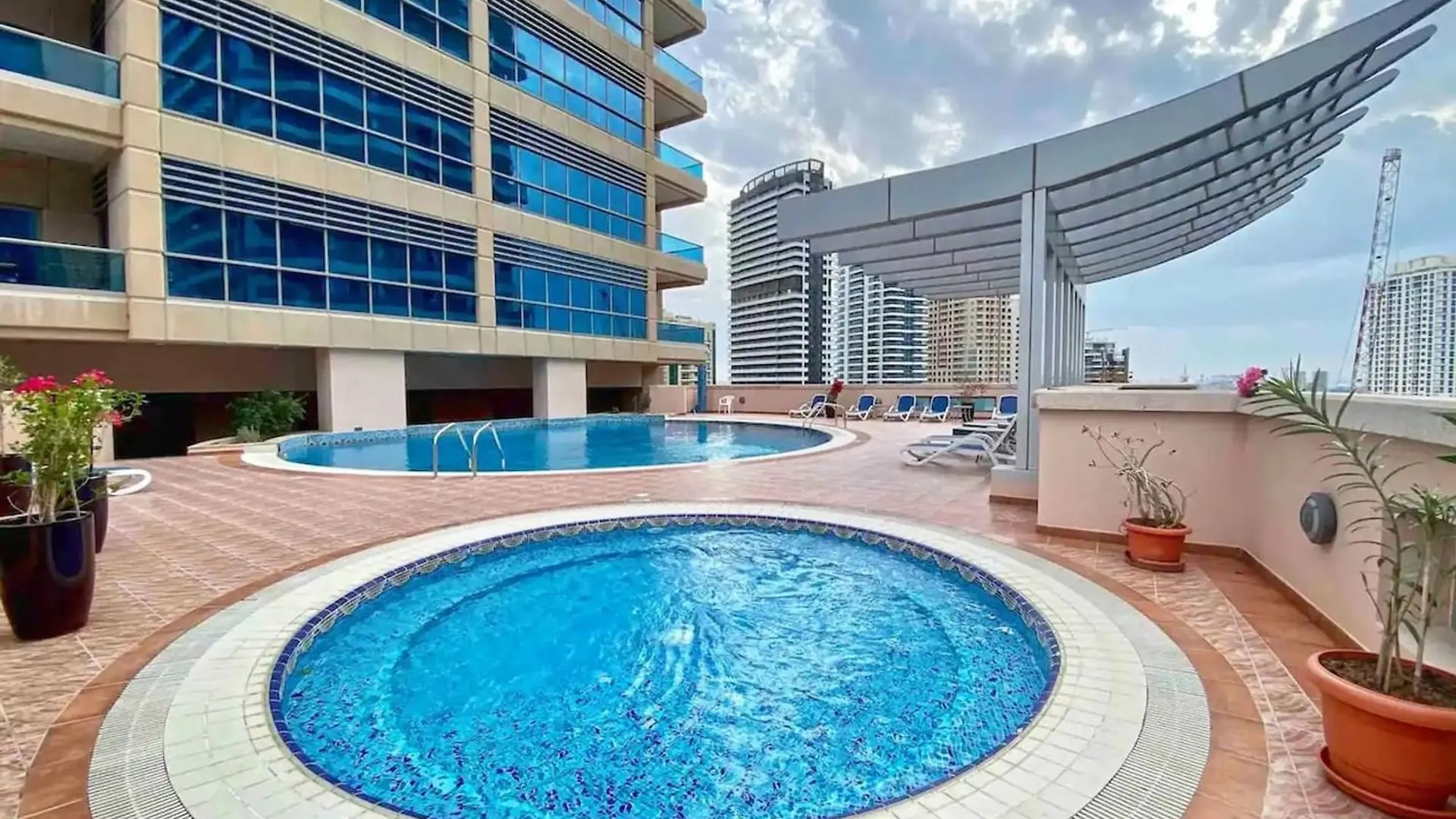 Studio In Dubai Marina By Beach & Metro - Z313 0*,  United Arab Emirates
